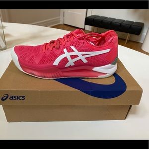 Women’s ASICS tennis court gel resolution shoes